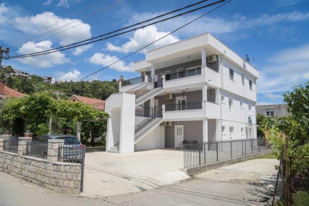 Apartments Tila Trebinje Exterior foto