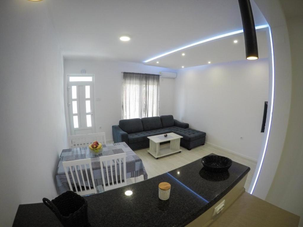 Apartments Tila Trebinje Exterior foto