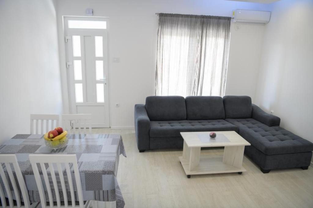 Apartments Tila Trebinje Exterior foto